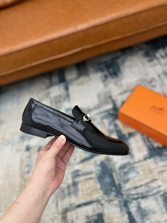 Hermes Shoe 